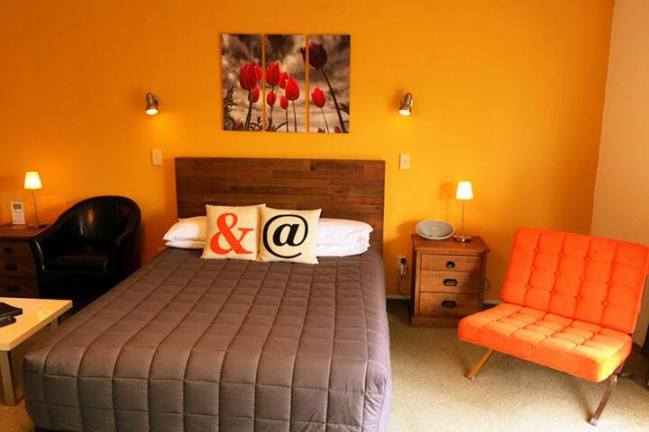 Room 7 of 42