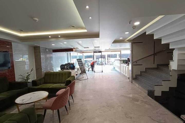 Hotel Interior 3 of 13