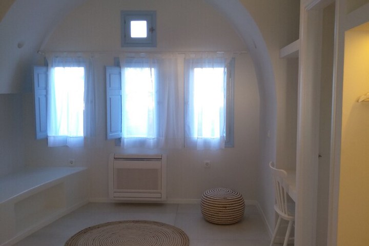 Room 4 of 46