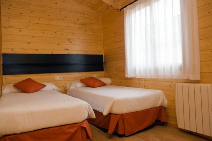 Room 4 of 35