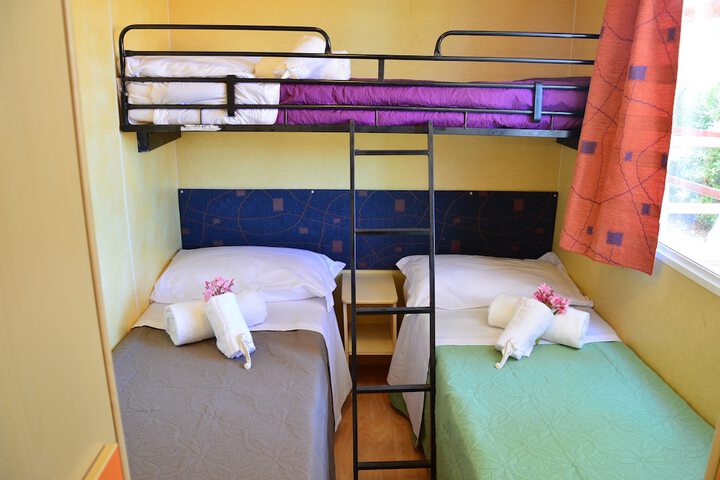Room 3 of 51