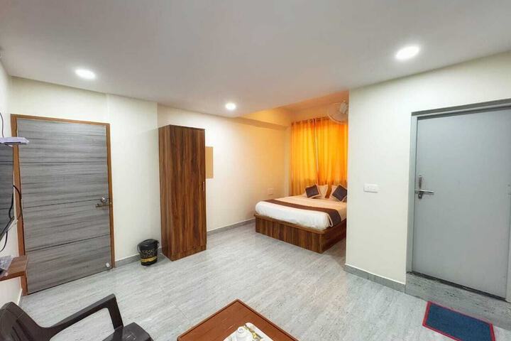 Room 8 of 14