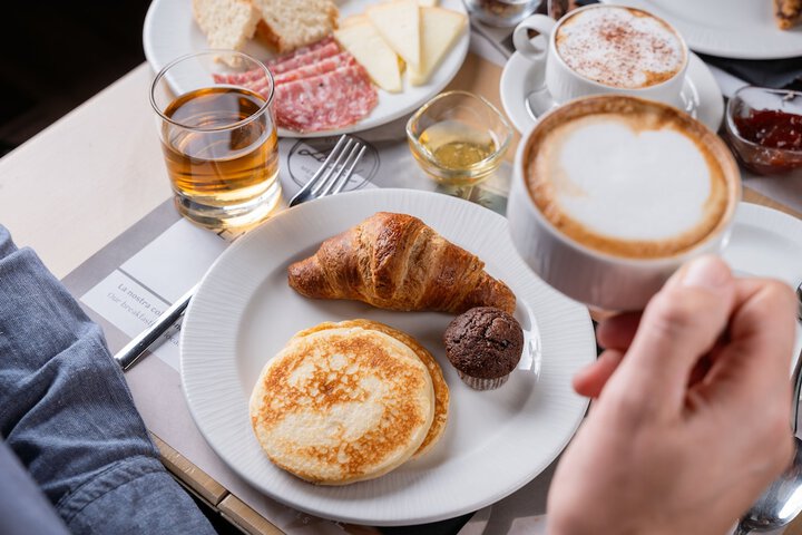 Breakfast/Coffee Service 59 of 99