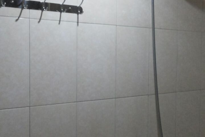 Room 28 of 62