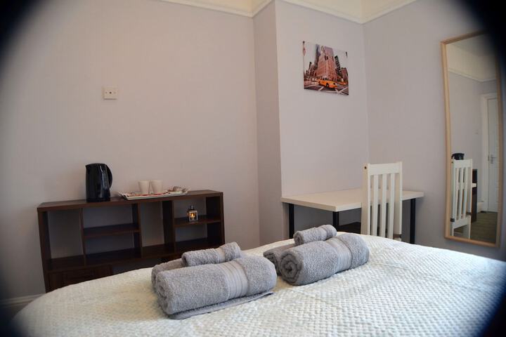 Room 21 of 46