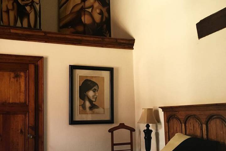Room 13 of 34