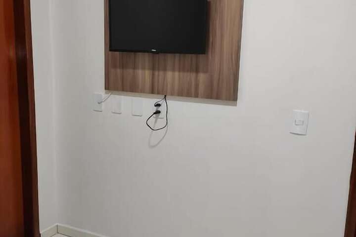 Room 6 of 10