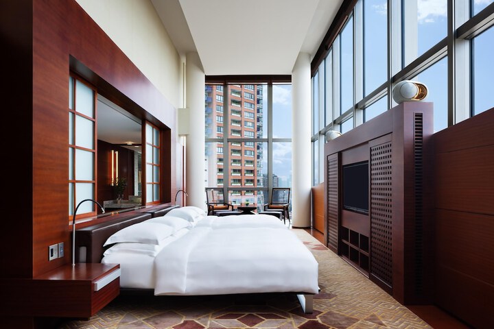 Room 96 of 216