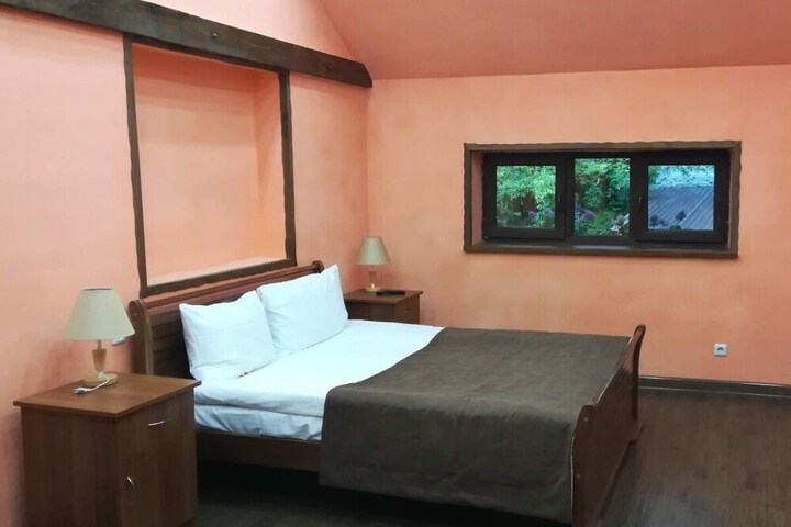 Room 18 of 19