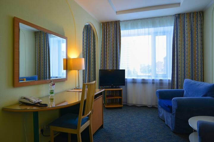 Room 17 of 65