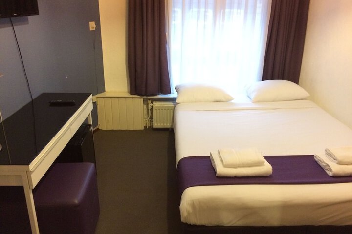 Room 36 of 54