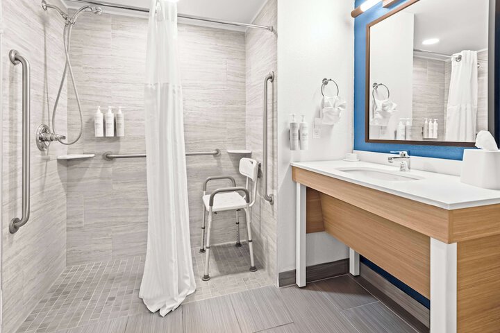 Bathroom shower
