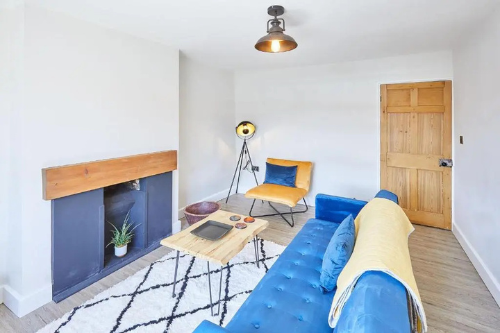 Host Stay 2 College Square