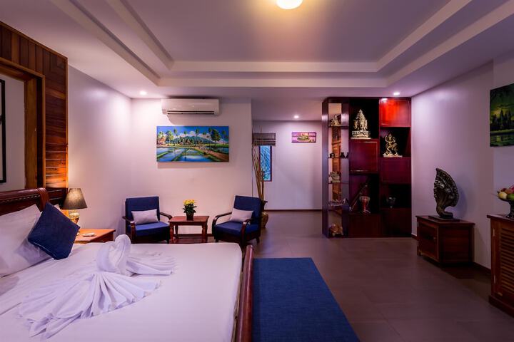 Room 12 of 151