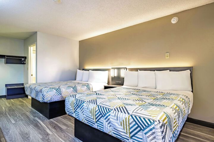 Room 15 of 29