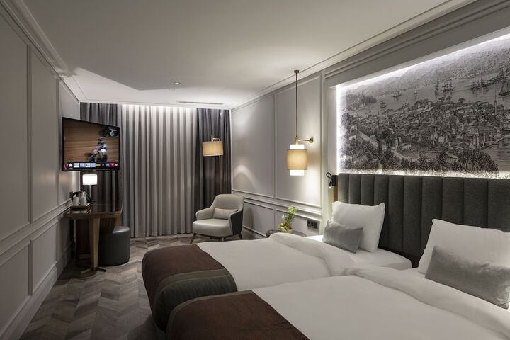 Room 5 of 39