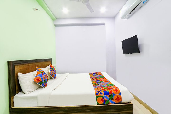 Room 18 of 24