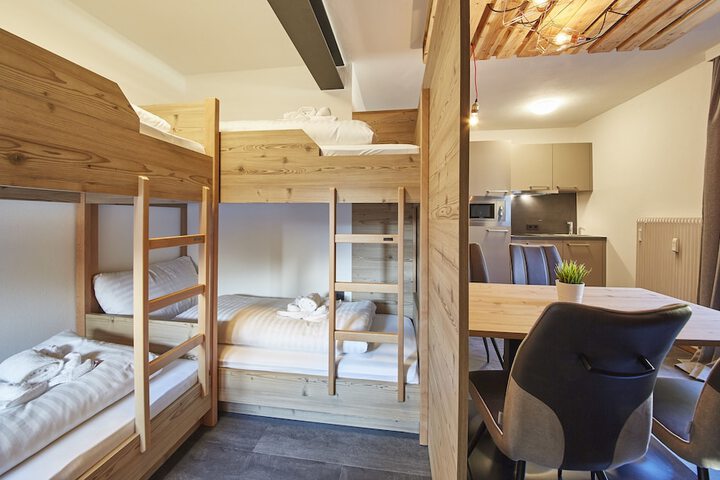 Room 2 of 32