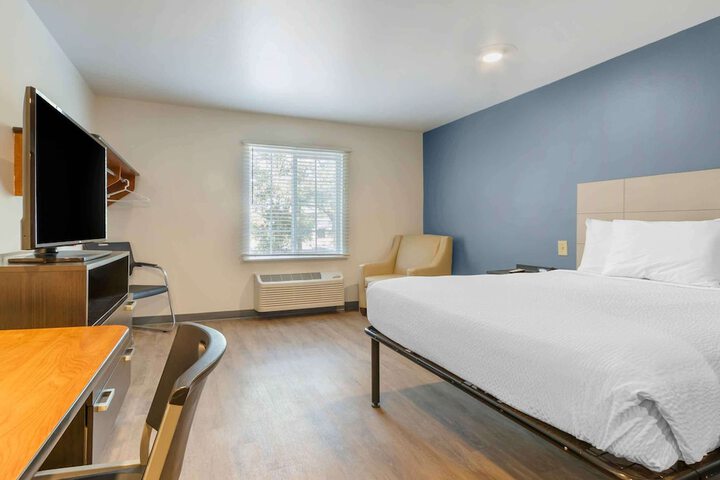 Standard Studio 1 Queen Bed (11 of 11)