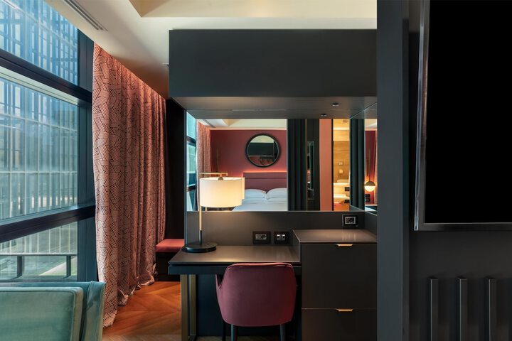 Room 45 of 147