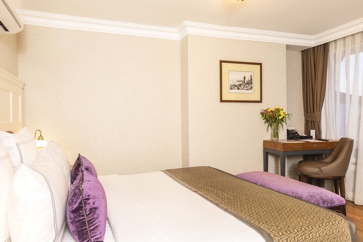 Room 10 of 46
