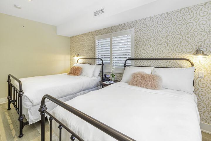 Classic Double Bed (17 of 23)