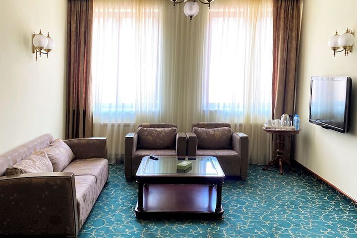 Room 71 of 141