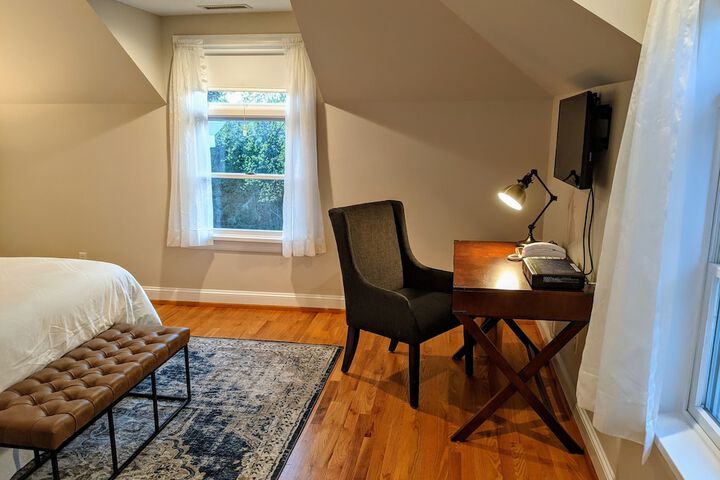 Room 35 of 258