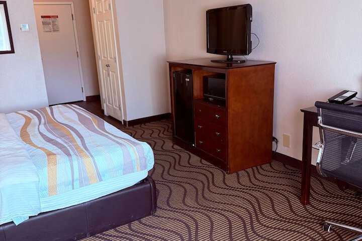 Room 7 of 22