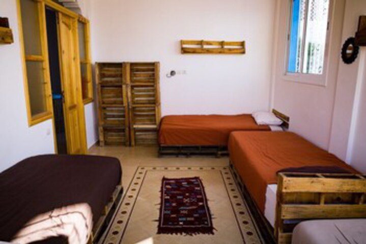 Room 22 of 36