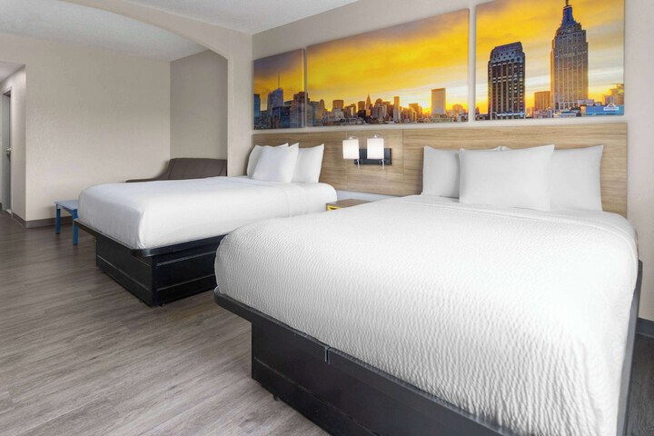 1 King Bed Suite (13 of 33)