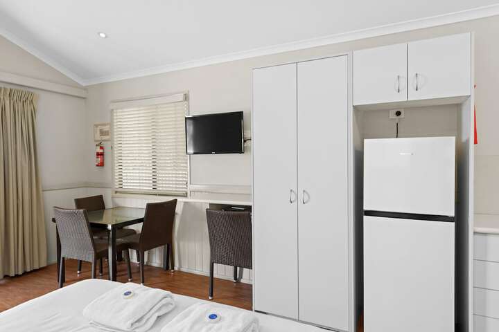 Dining Photos