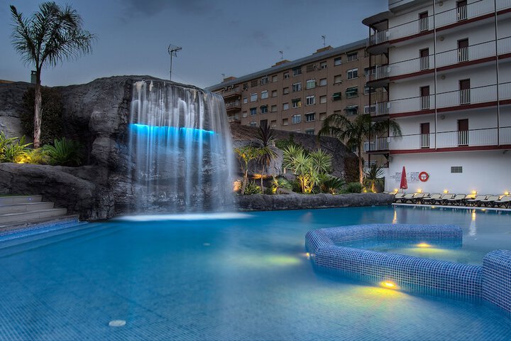 Pool Hotel