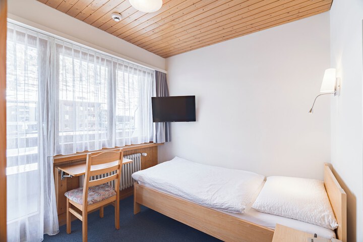 Room 21 of 75