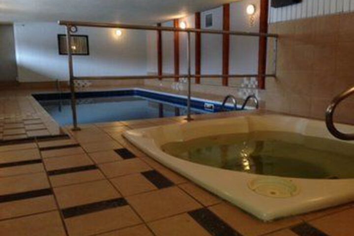 Pool 33 of 50