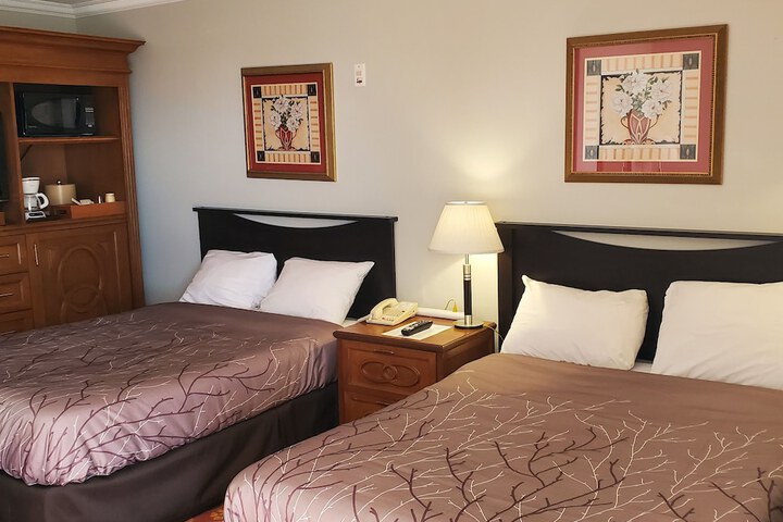 Room 17 of 34