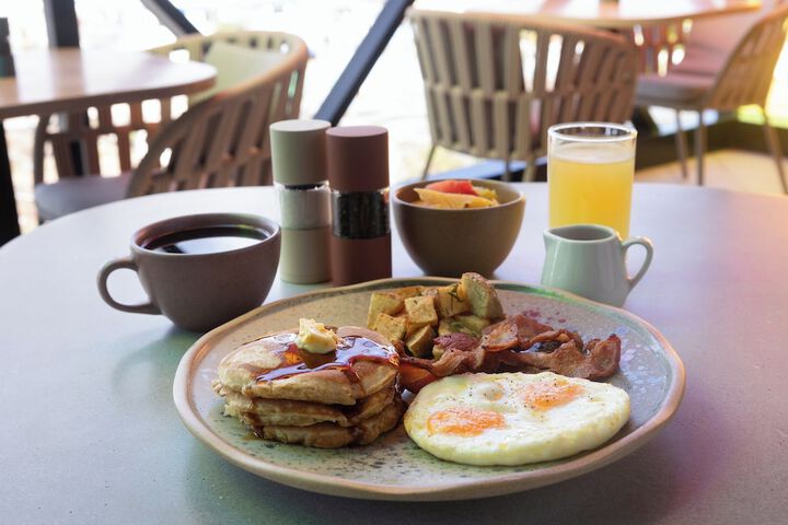Breakfast/Coffee Service 37 of 51