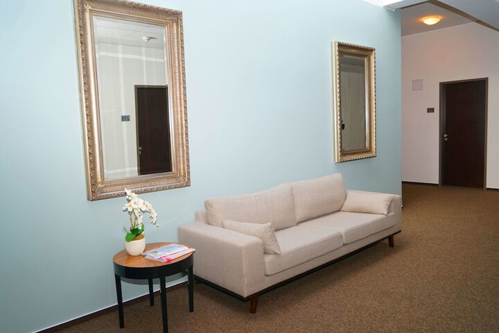 Ballroom/Hall 27 of 29