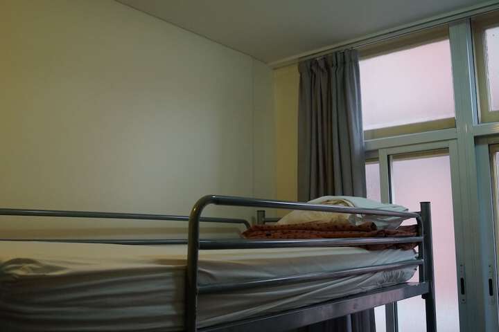 Room 13 of 35