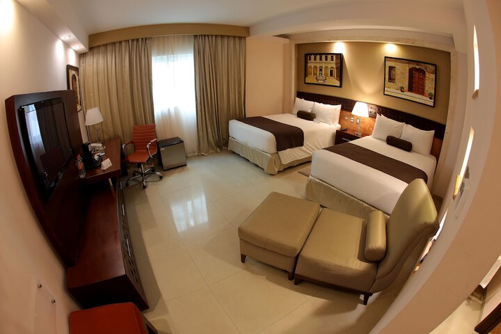 Room 20 of 97