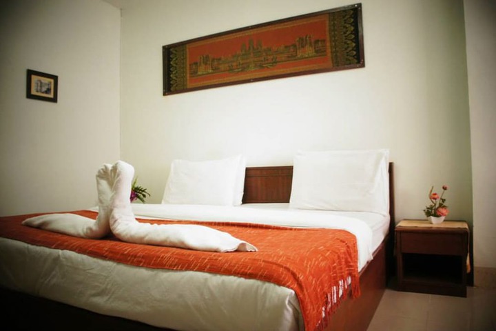 Room 4 of 41