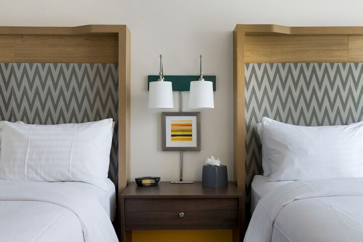1 King Bed (1 of 17)