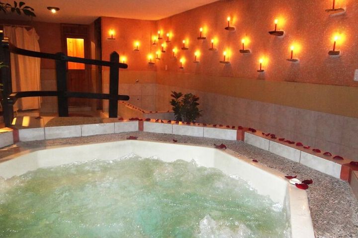Spa 13 of 25