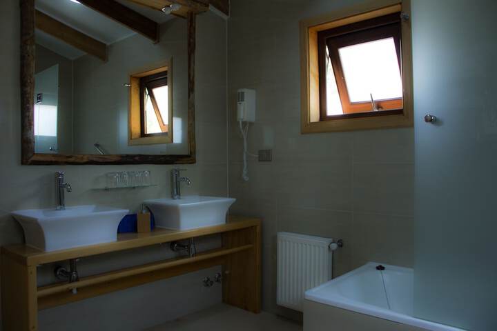 Room 43 of 150