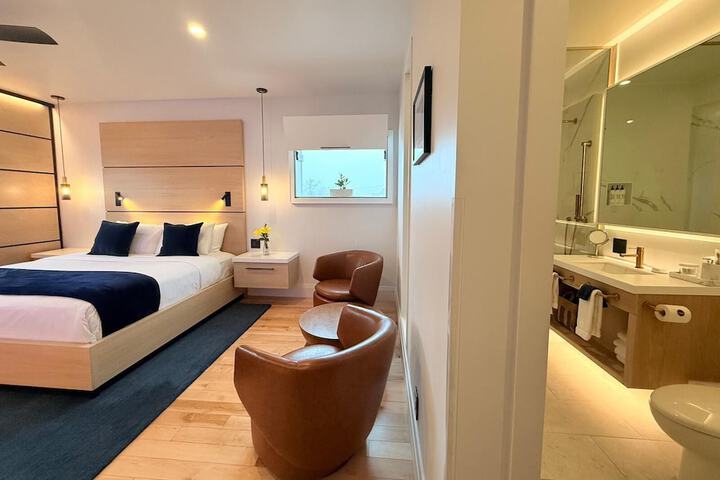 Room 52 of 206