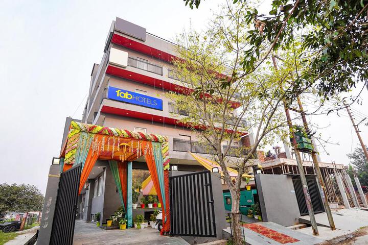 FabHotel Boom Rooms