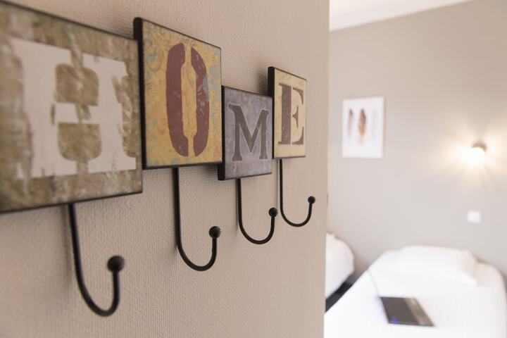 Room 10 of 41