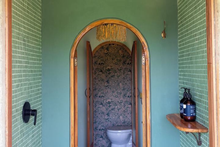Room 152 of 174