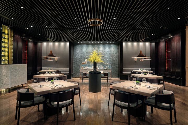 Dining 108 of 141