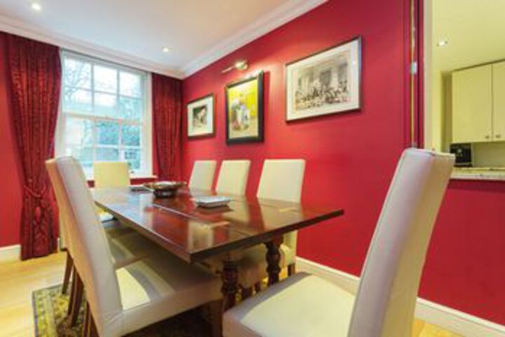Room 14 of 20